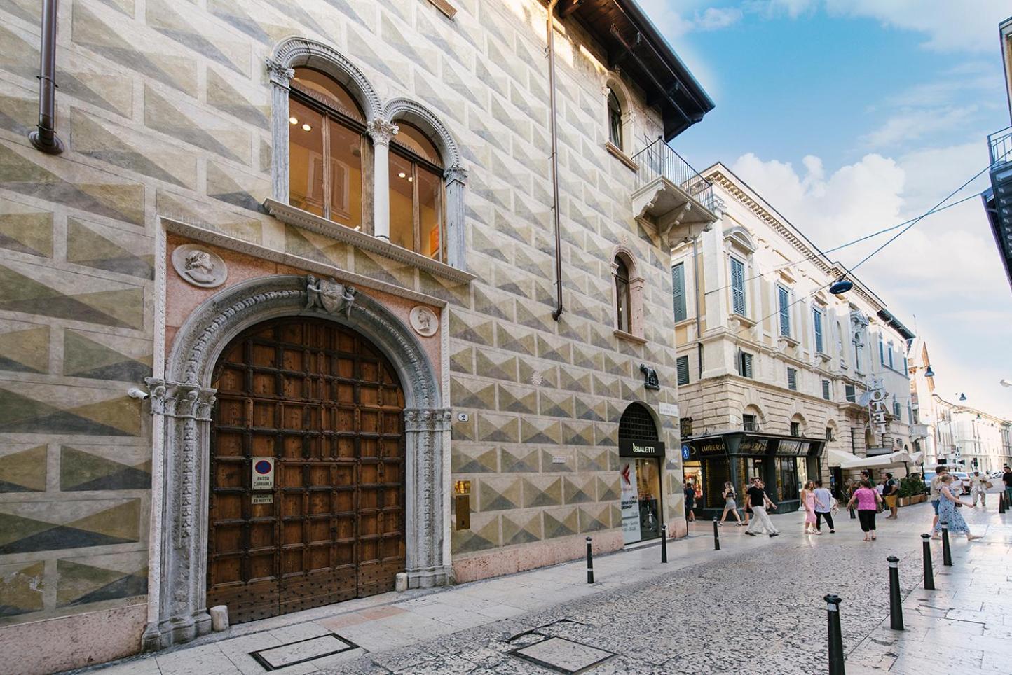 Palazzo Confalonieri Da Lisca Верона Екстер'єр фото