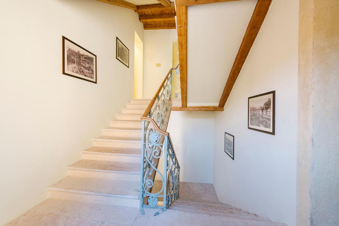 Palazzo Confalonieri Da Lisca Верона Екстер'єр фото