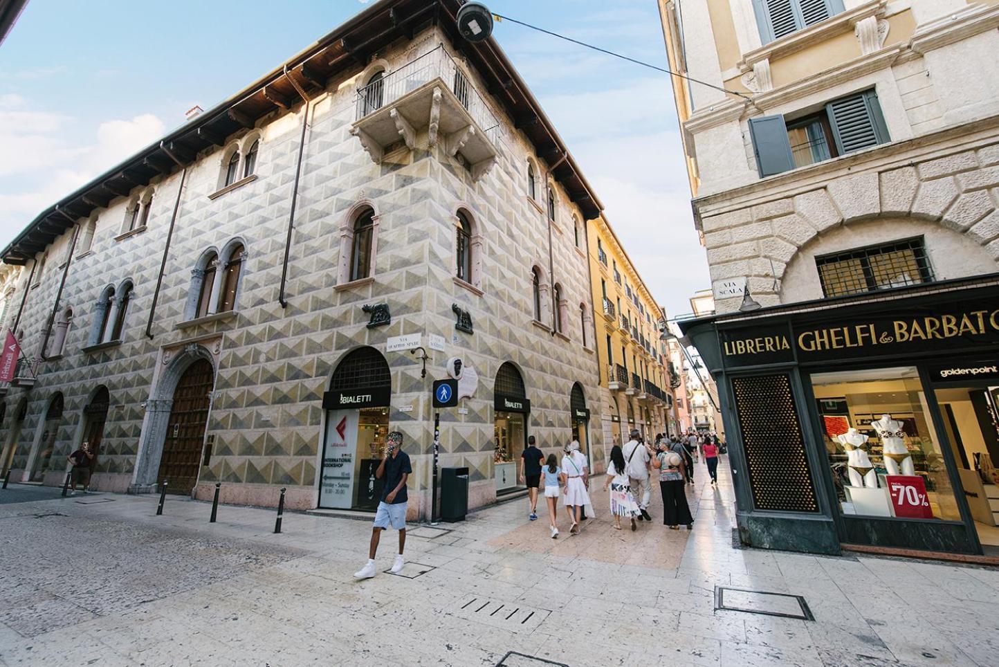 Palazzo Confalonieri Da Lisca Верона Екстер'єр фото
